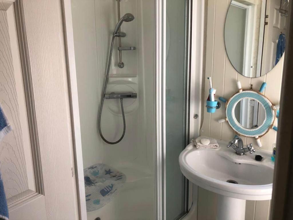 Pg58 2 Bed Caravan Golden Palm Chapel St Leonards Екстериор снимка